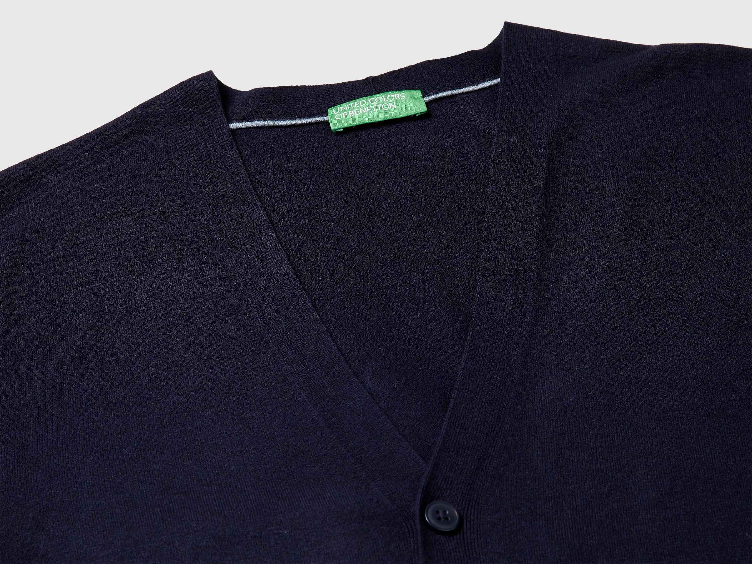 S/L V NECK SWEATER Men image number 7